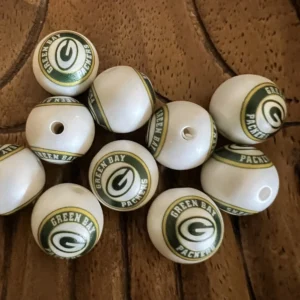 16mm- Football Green Bay bubblegum bead