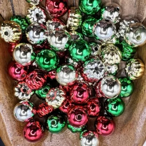 16mm Mix Christmas and shapes Bubblegum Bead